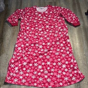 Women's Red Snowflake Print Nightgown